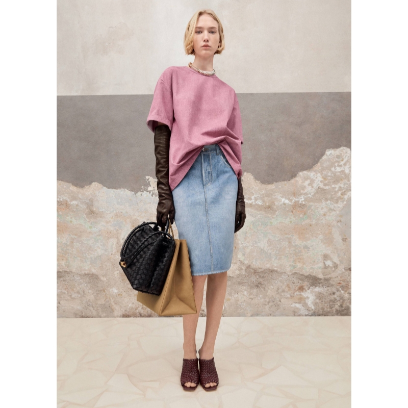 Bottega Veneta \\\\ Bijna herfst 2023/leather/faux denim/imitation wollen/refined basics