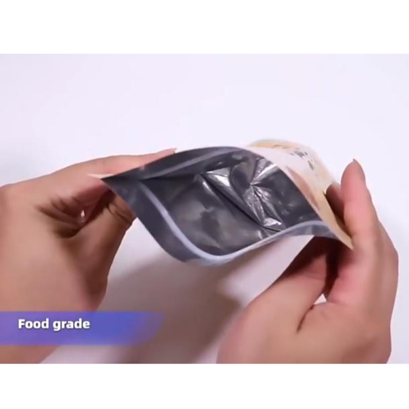 Aangepaste bedrukte voedselverpakkingszak Ziplock Kraft Paper Stand Up Pouch met ritssluiting en raam