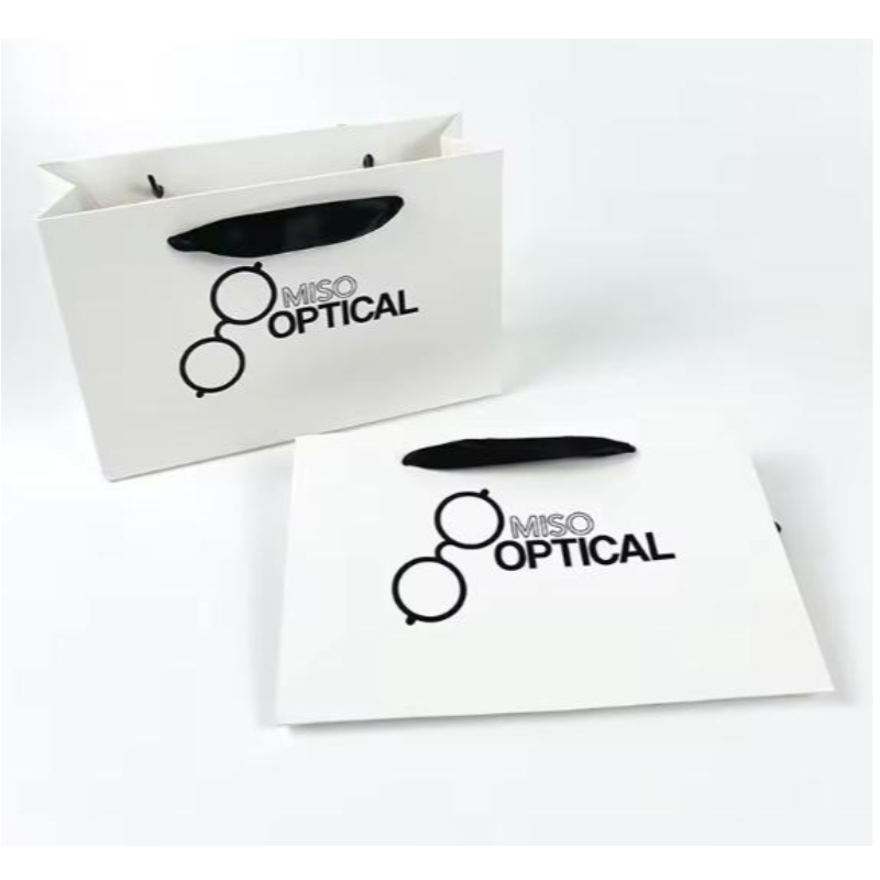 Gedrukte papieren zakken kartonnen luxe witte kraft papieren cadeauzakje met lintgreep voor boodschappentas met je eigen logo