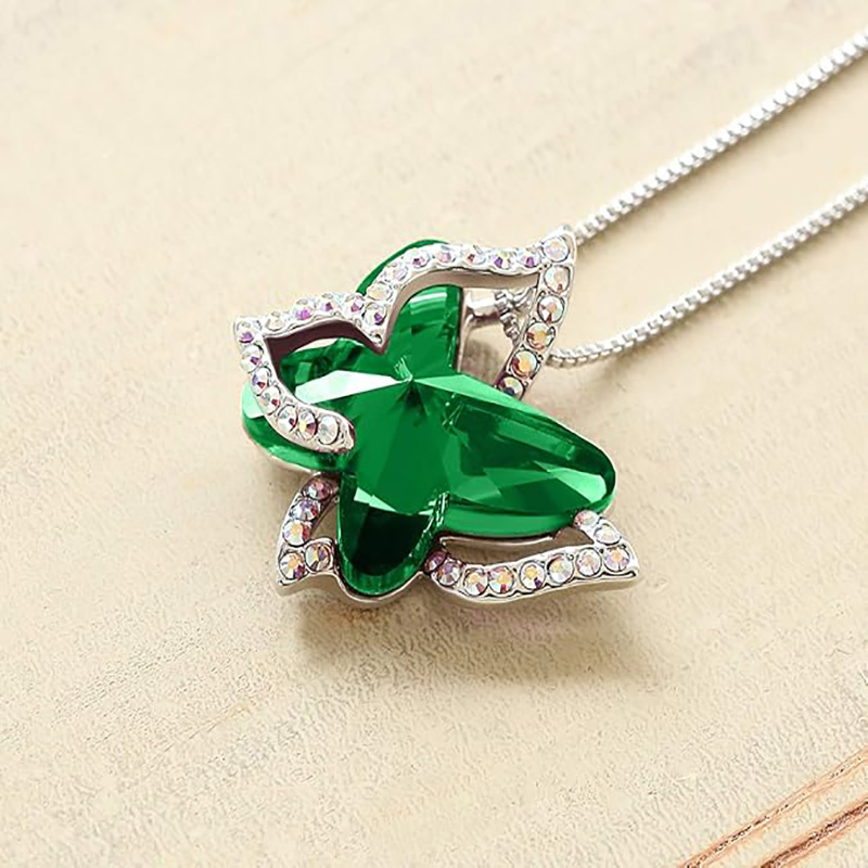 Emerald Radiance Star Hanger Vlinder Geboortesteen Kristallen ketting - Zilverkleur met 18”+2” ketting - Ketting Moederdag Verjaardag Verjaardag Kerstmis - Cadeaus voor vrouwen meisjes dochter