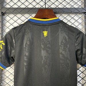 25/26 kinderen m-U derde weg maat 16-28